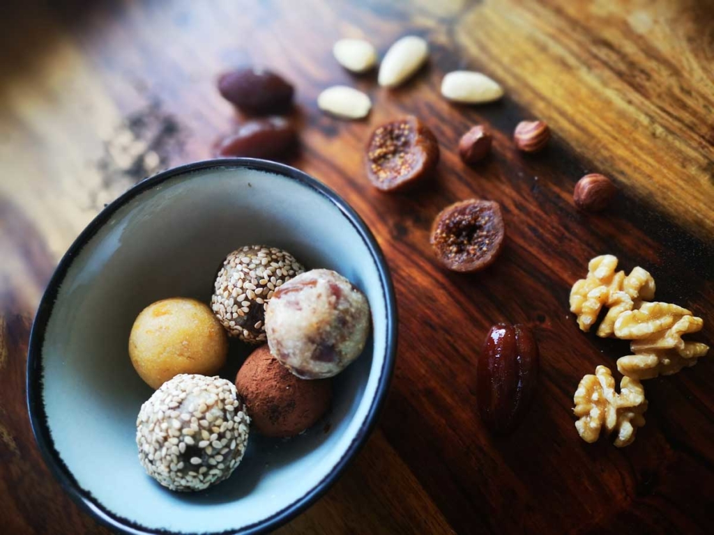 Energyballs – gesunde, süße Leckereien